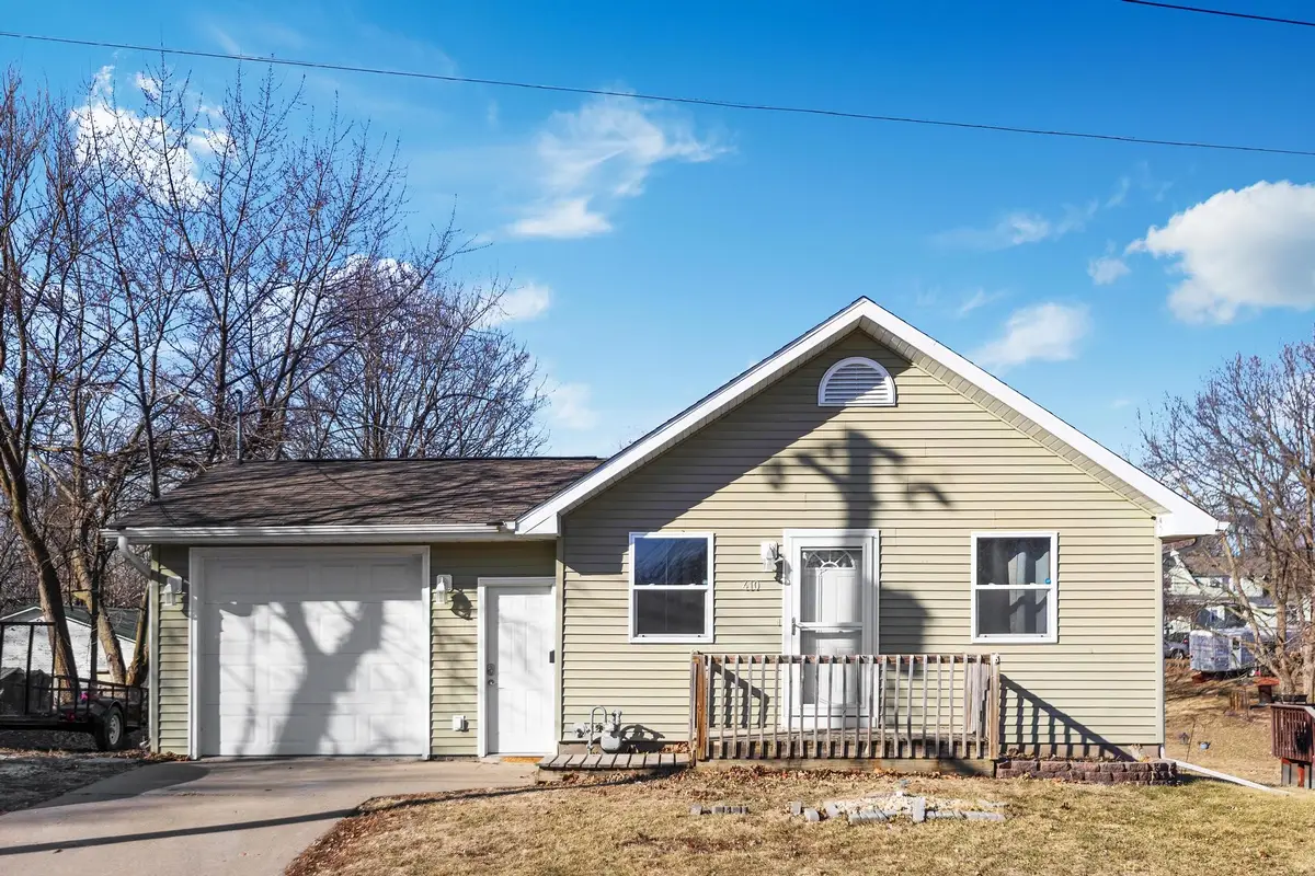 410 N 3rd Street, Knoxville, IA 50138 - #1