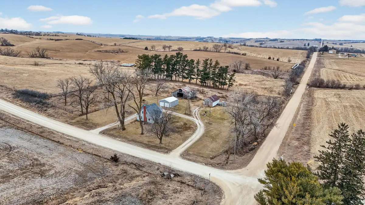 1995 Maple Avenue, Guthrie Center, IA 50115 - #1