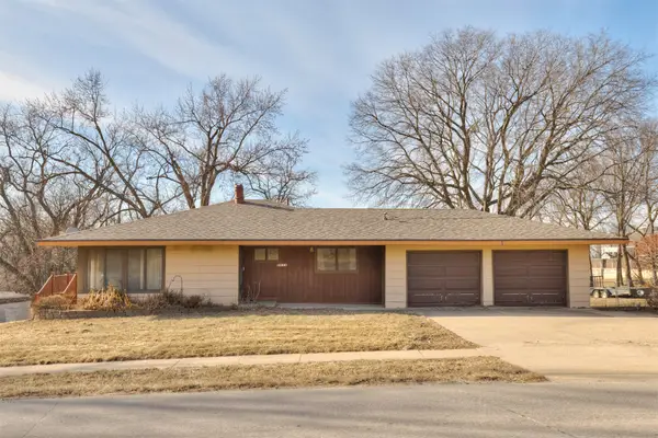 410 N Vine Street, Hartford, IA 50118