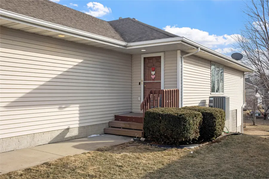 823 SW 46th Street, Ankeny, IA 50023 - Image #2