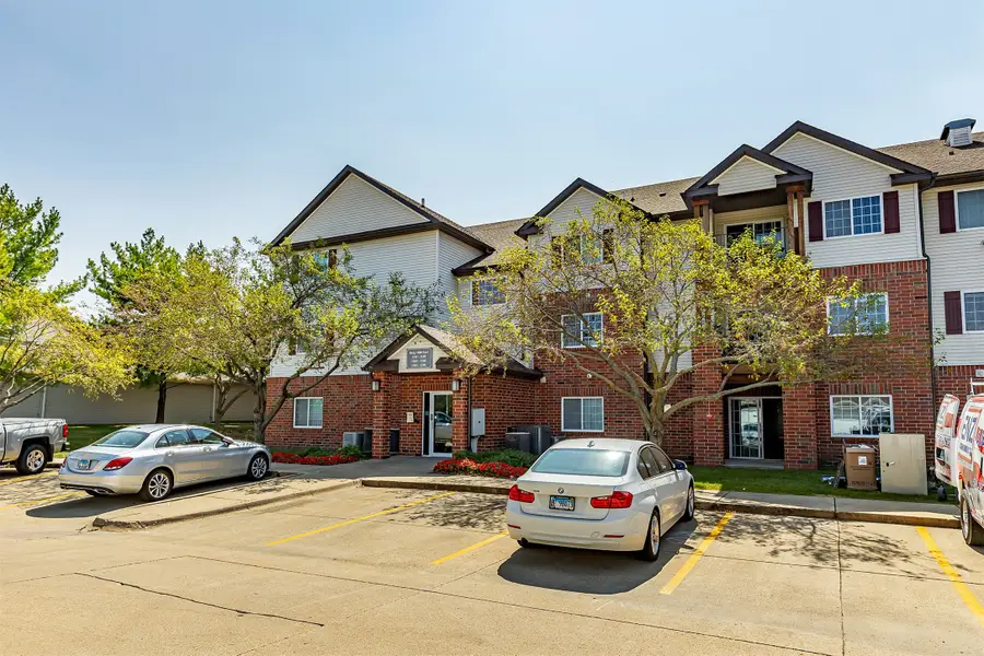 6440 Ep True Parkway #1208, West Des Moines, IA 50266 - Image #2
