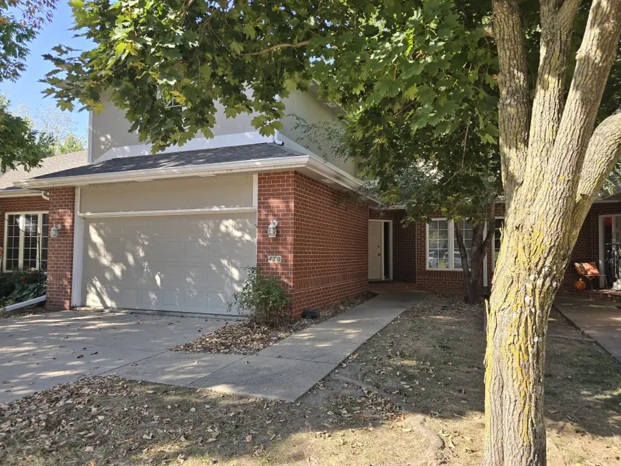 1500 Crown Colony Court #420, Des Moines, IA 50315 - Image #2