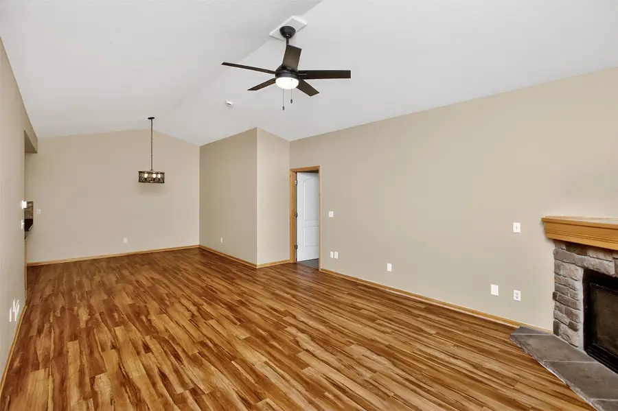 2212 SW 35th Street, Ankeny, IA 50023 - Image #3