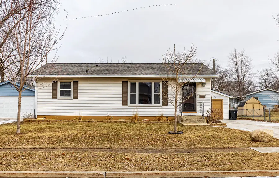 305 NE Sherman Drive, Ankeny, IA 50021 - Image #2