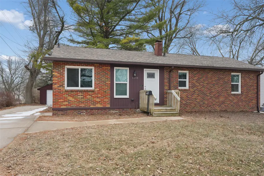 6200 Holcomb Avenue, Des Moines, IA 50322 - Image #2