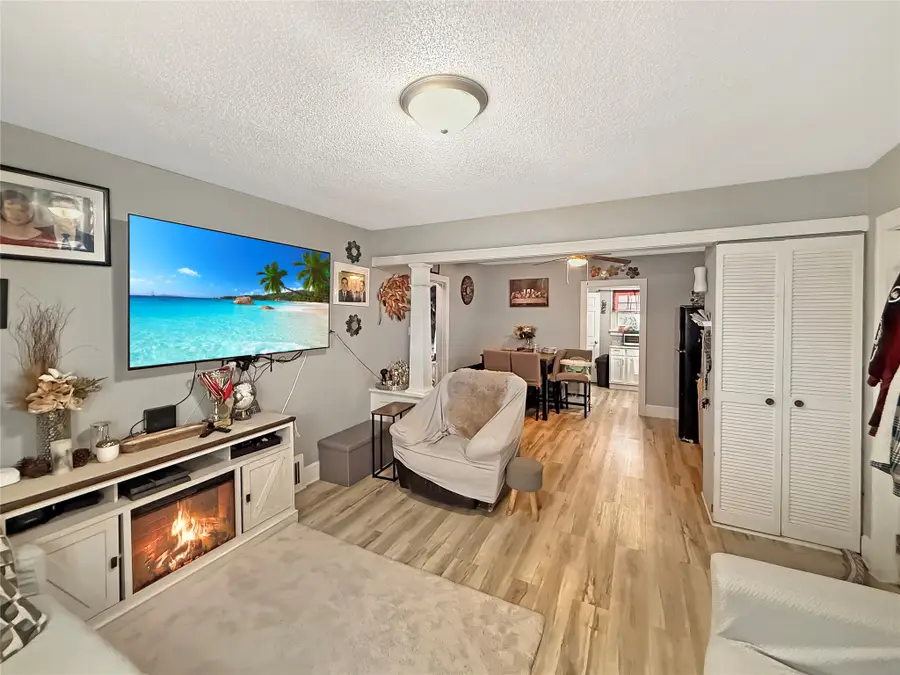 1211 56th Street, Des Moines, IA 50311 - Image #2