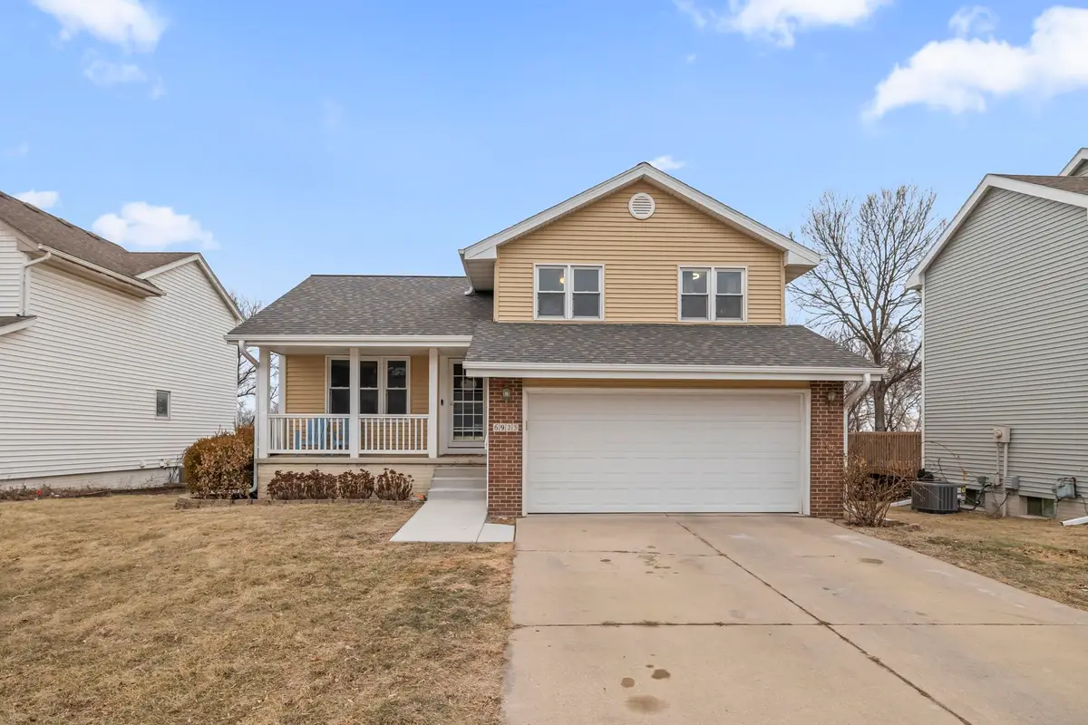 6923 Northview Drive, Urbandale, IA 50322 - Image #1