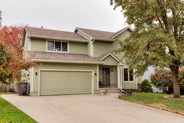 4423 Palm Avenue, Des Moines, IA 50310