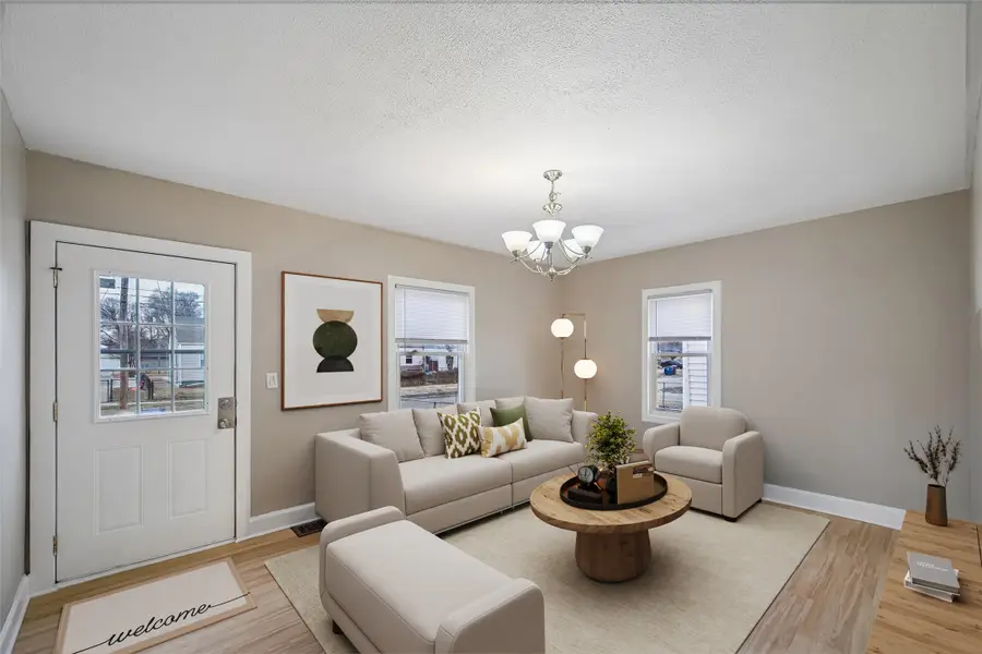 2057 Maple Street, Des Moines, IA 50317 - Image #3