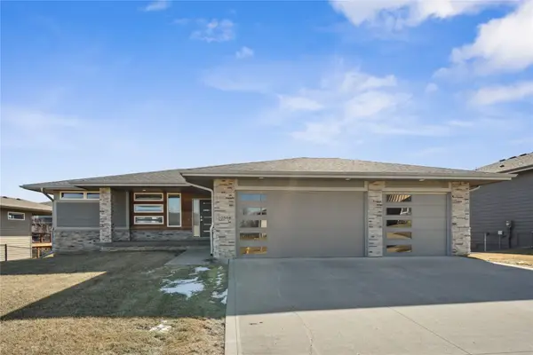 10598 NW 72nd Lane, Johnston, IA 50131