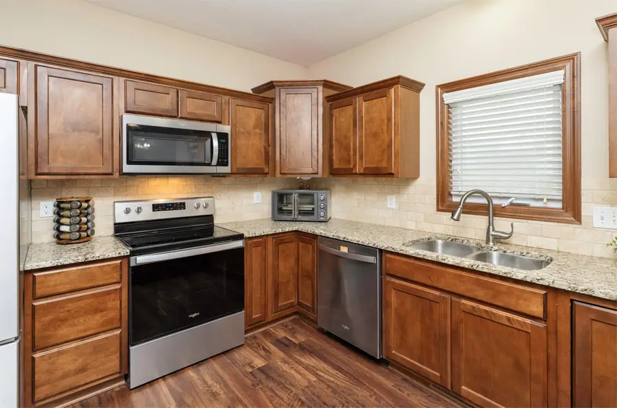 4205 147th Street, Urbandale, IA 50323 - Image #2