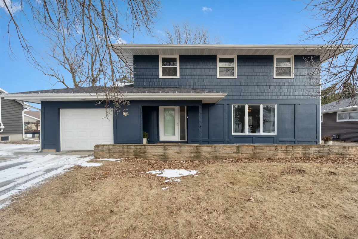 1828 Belmont Drive, Grinnell, IA 50112 - #1