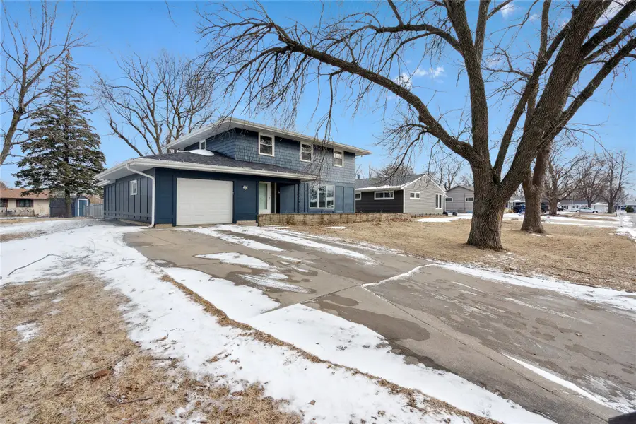 1828 Belmont Drive, Grinnell, IA 50112 - #2