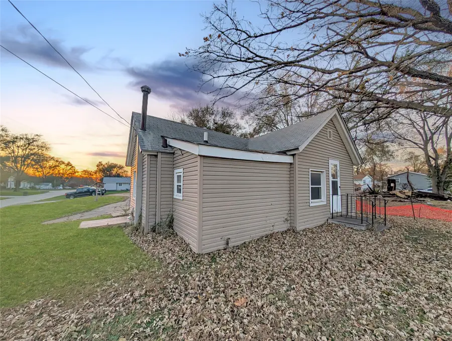 810 SE 10th Street, Des Moines, IA 50309 - Image #2