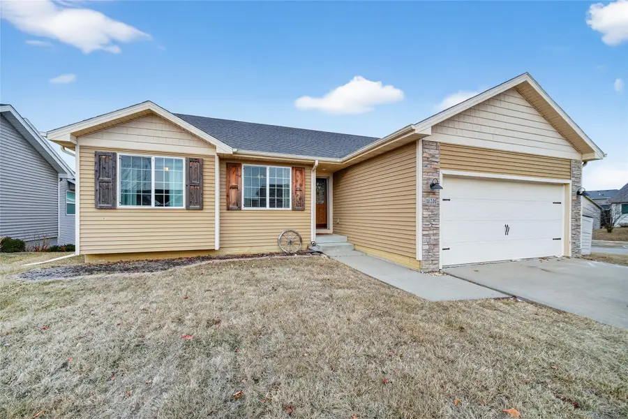 16201 Wilden Drive, Urbandale, IA 50323 - Image #2