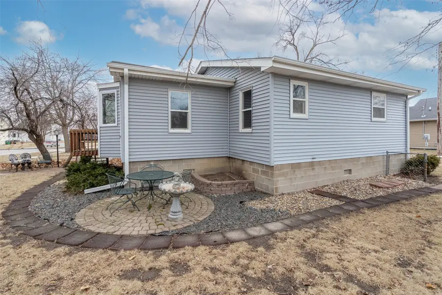 718 Elm Street, West Des Moines, IA 50265 - Image #2