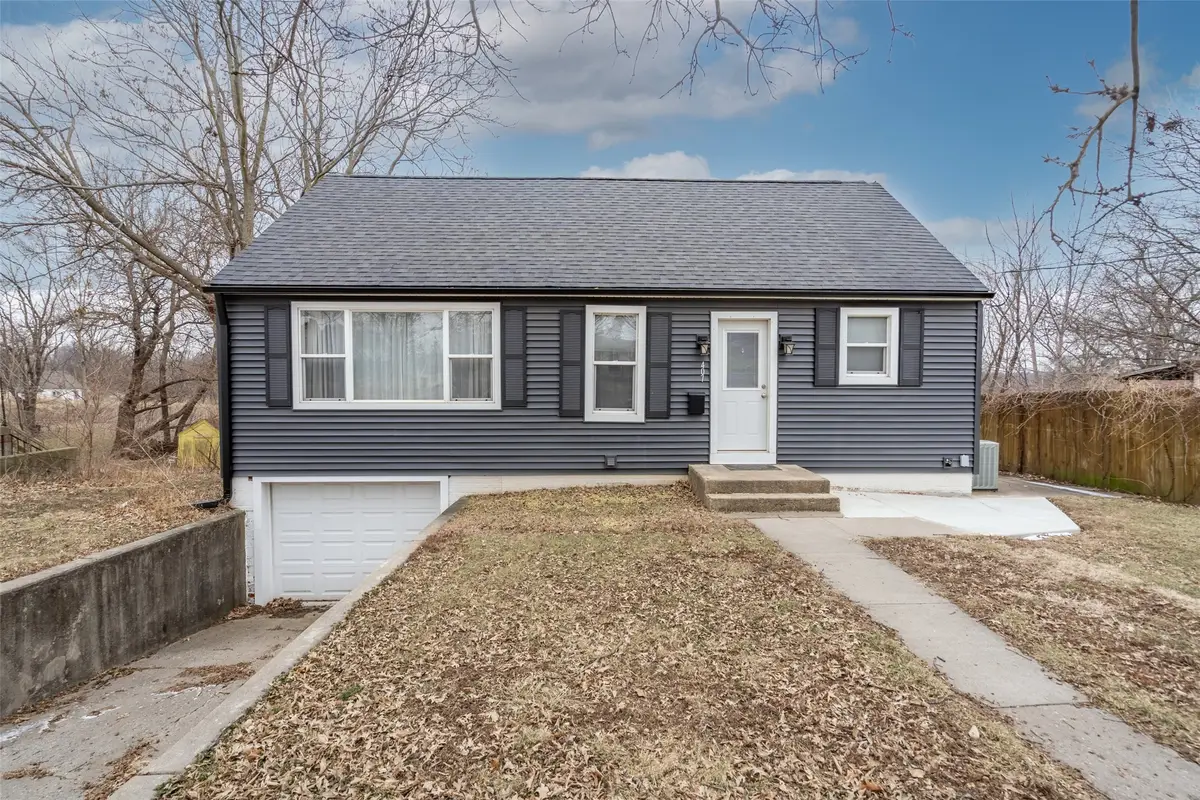 407 E Creston Avenue, Des Moines, IA 50315 - Image #1