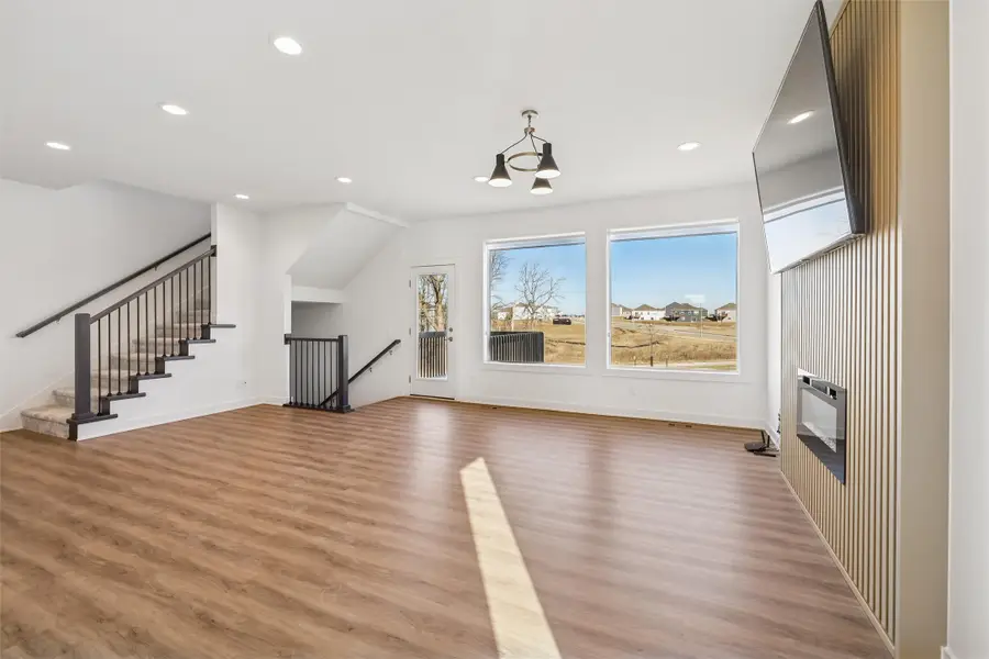 15301 Goldenrod Drive, Urbandale, IA 50323 - Image #3