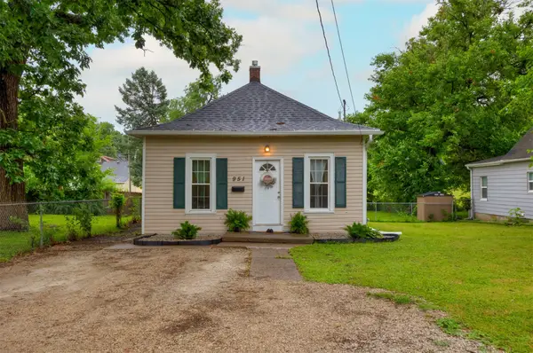 951 28th Street, Des Moines, IA 50312