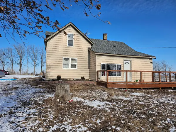 2327 220th Street, Webster City, IA 50595