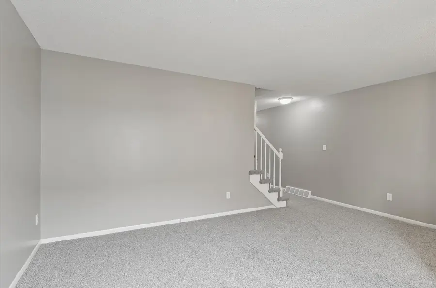 248 Holiday Circle #37, West Des Moines, IA 50265 - Image #3