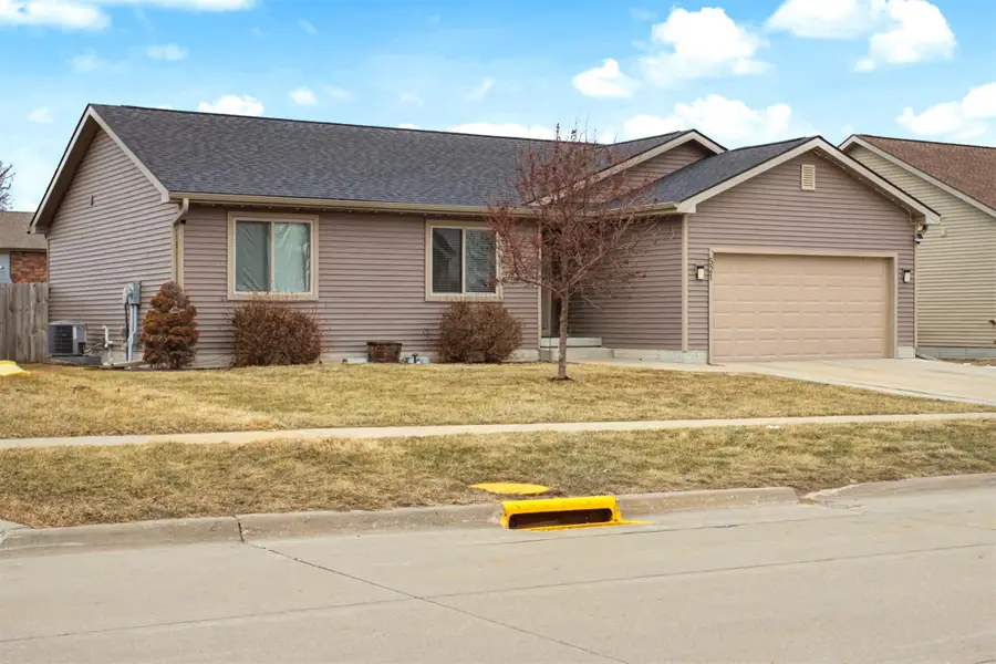 521 Prairie Ridge Drive, Huxley, IA 50124 - #2