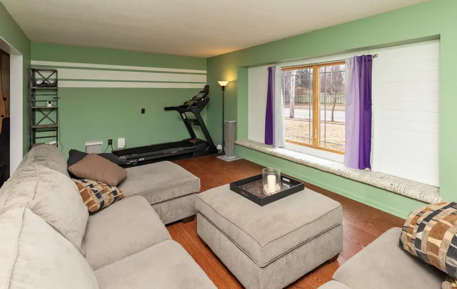 4501 Aurora Avenue, Des Moines, IA 50310 - Image #2