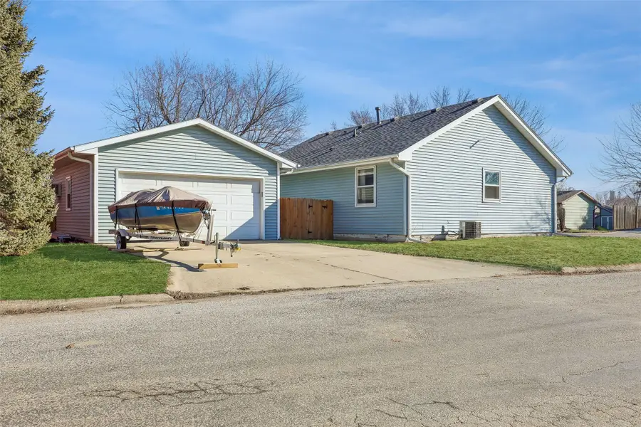 109 6th Street, Cambridge, IA 50046 - #2