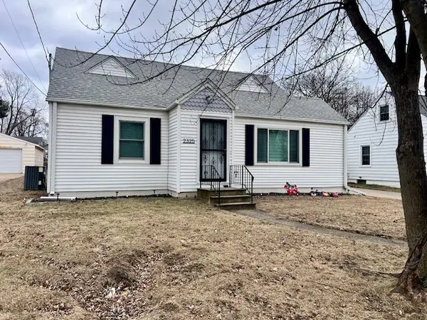 2325 61st Street, Des Moines, IA 50322