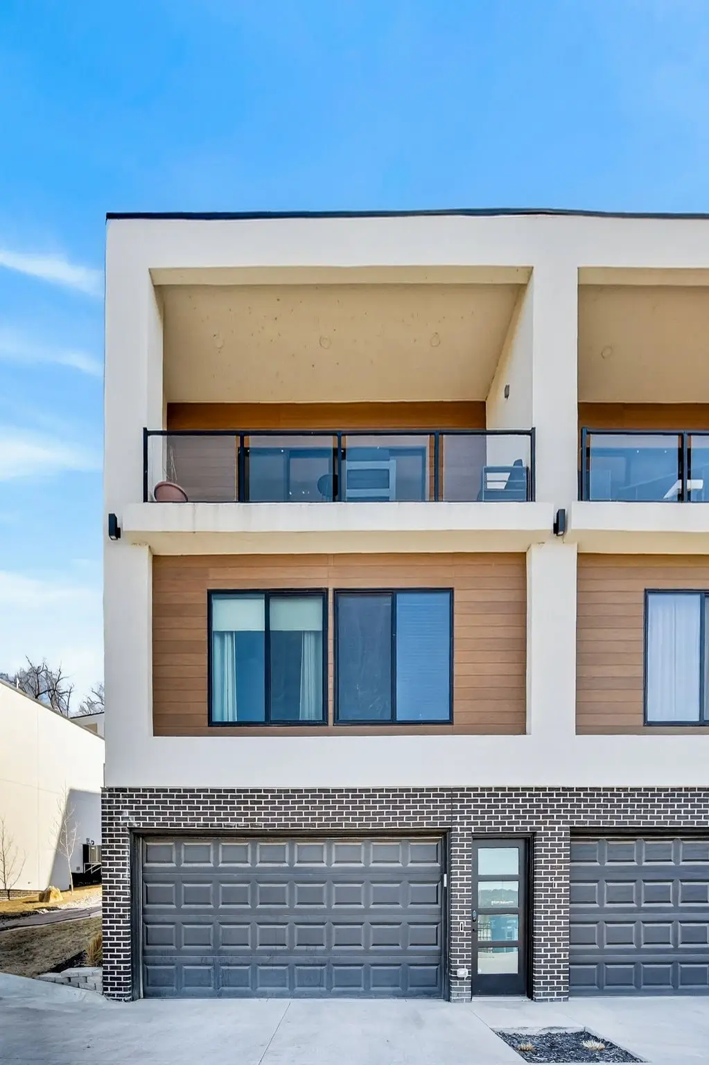 550 Indianola Road #1, Des Moines, IA 50315 - Image #1