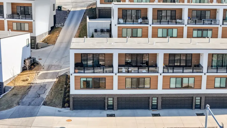 550 Indianola Road #1, Des Moines, IA 50315 - Image #2