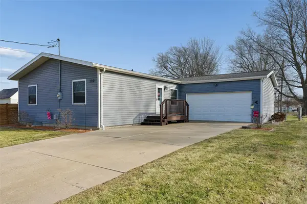 130 NW Elm Avenue, Earlham, IA 50072