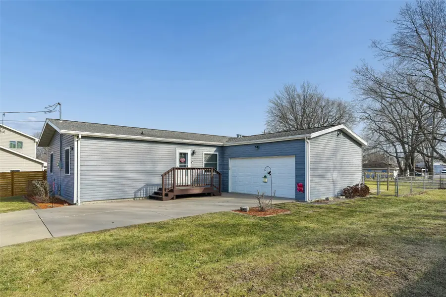 130 NW Elm Avenue, Earlham, IA 50072 - #3