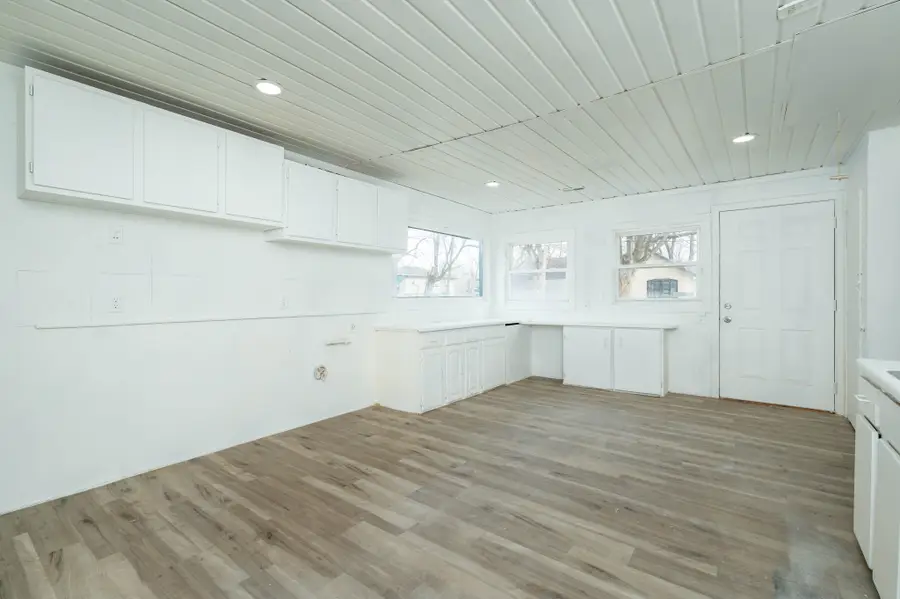 4720 NE 27th Court, Des Moines, IA 50317 - Image #2