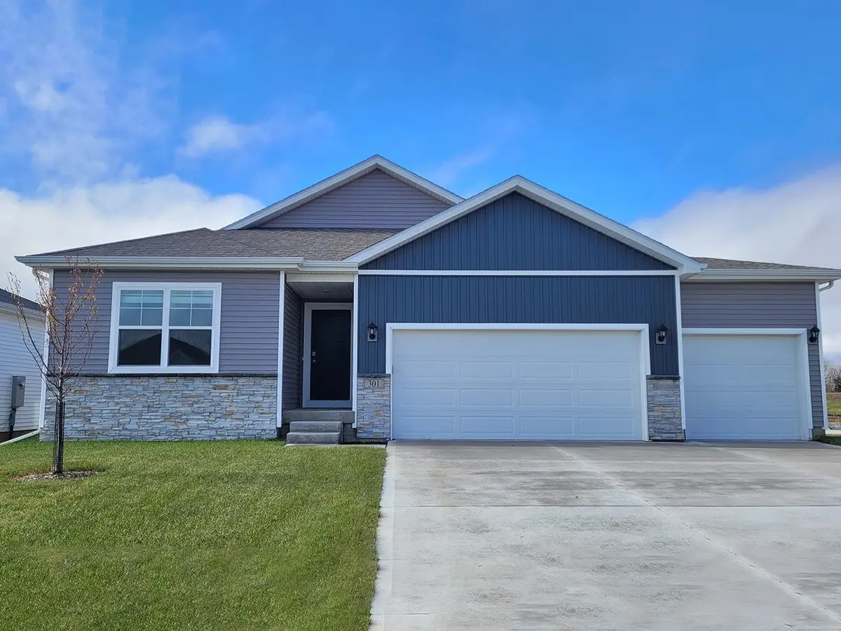 930 Hillside Place, Polk City, IA 50226 - Image #1