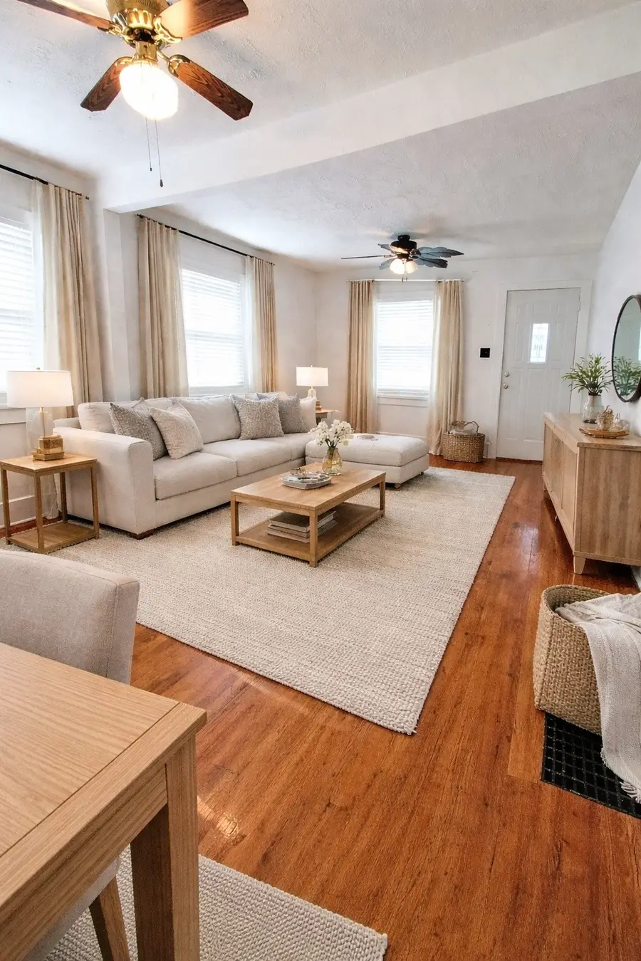 3905 Cambridge Street, Des Moines, IA 50313 - Image #2