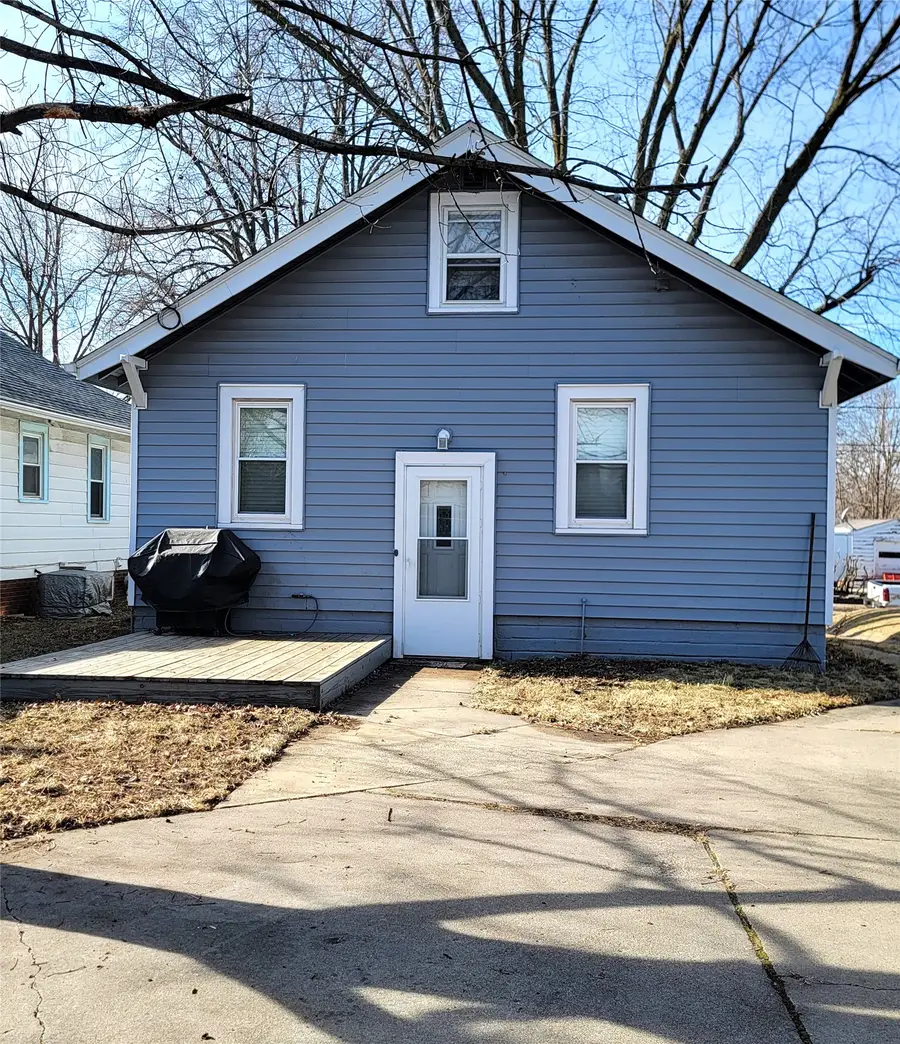 3905 Cambridge Street, Des Moines, IA 50313 - Image #3