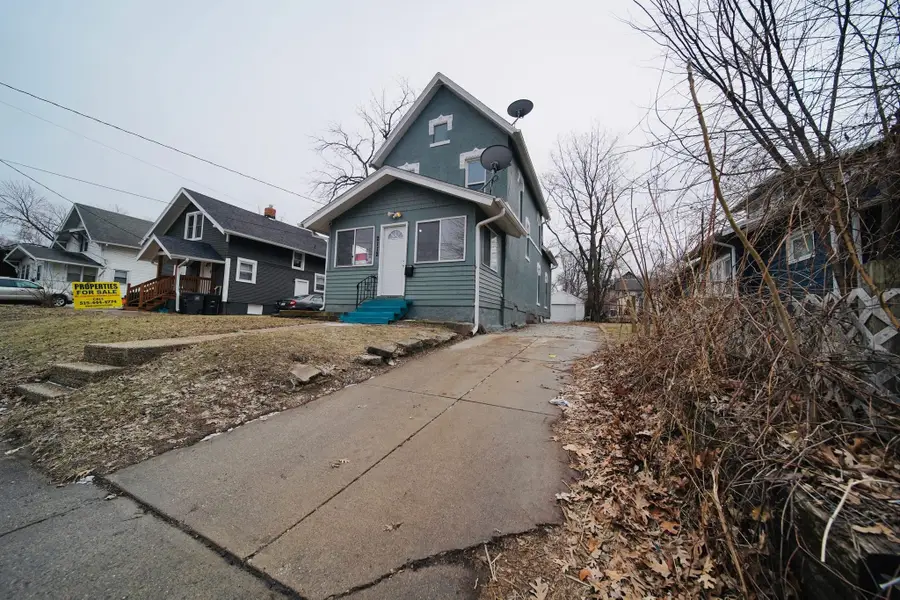 2112 Washington Avenue, Des Moines, IA 50310 - Image #2