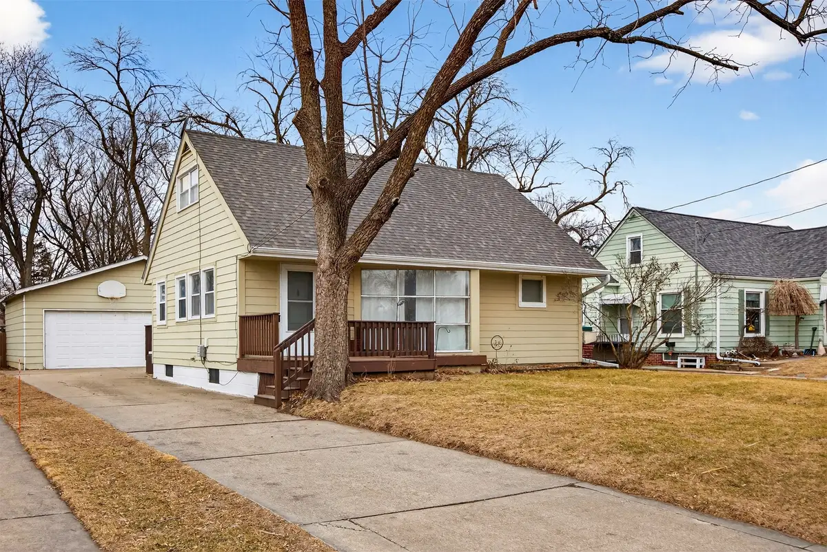 3702 54th Street, Des Moines, IA 50310 - Image #1