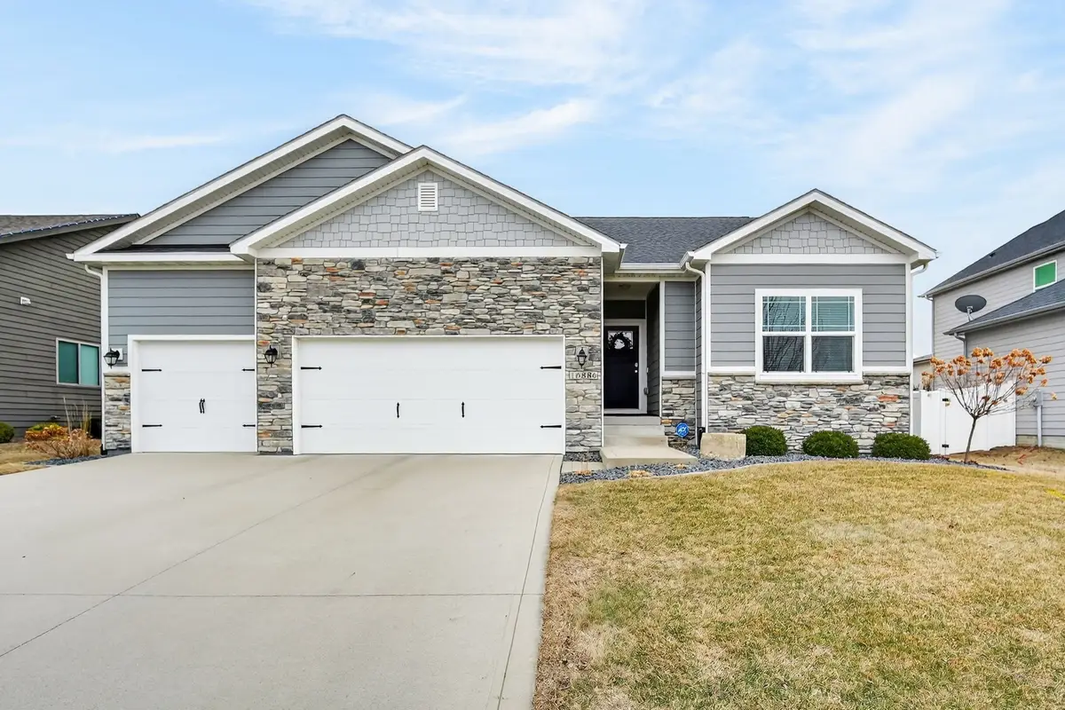 16886 Airline Drive, Clive, IA 50325 - Image #1