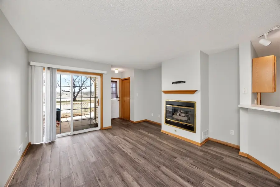 1325 SE Delaware Avenue #9, Ankeny, IA 50021 - Image #2