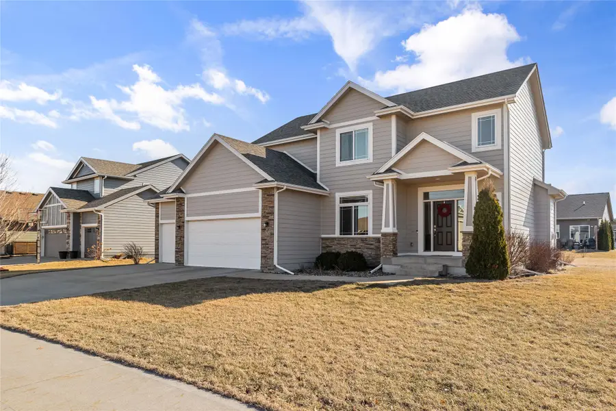 550 NE Traverse Drive, Waukee, IA 50263 - Image #2