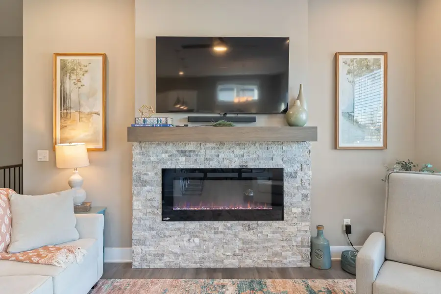 8881 Scarlet Drive, West Des Moines, IA 50266 - Image #3