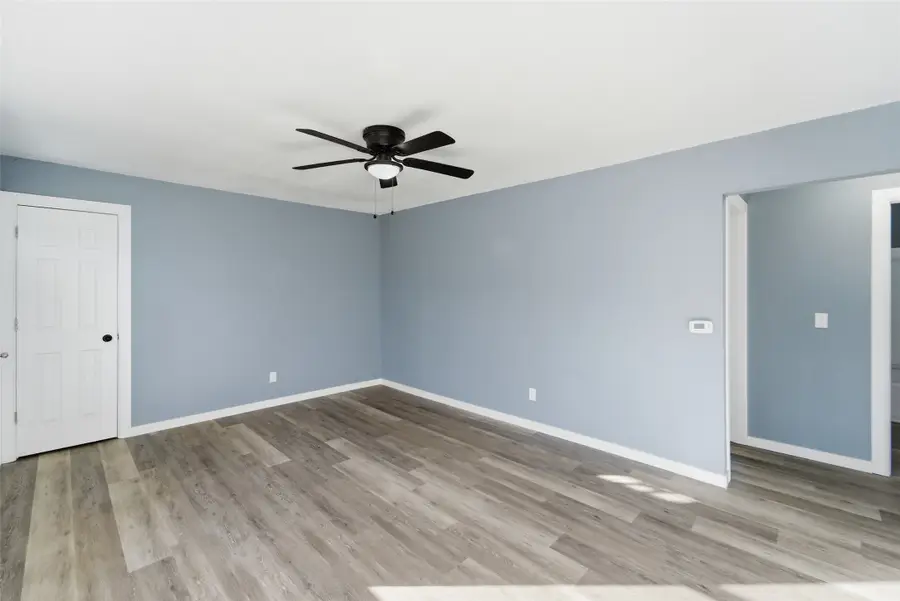 3910 Indianapolis Avenue, Des Moines, IA 50317 - Image #3