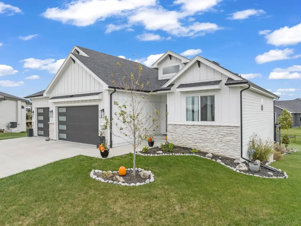 1108 NE Forest Ridge Court, Ankeny, IA 50021 - Image #1