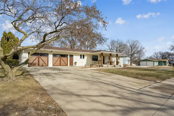 202 Independence Street, Pella, IA 50219