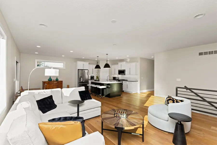 803 S 93rd Street, West Des Moines, IA 50266 - #3