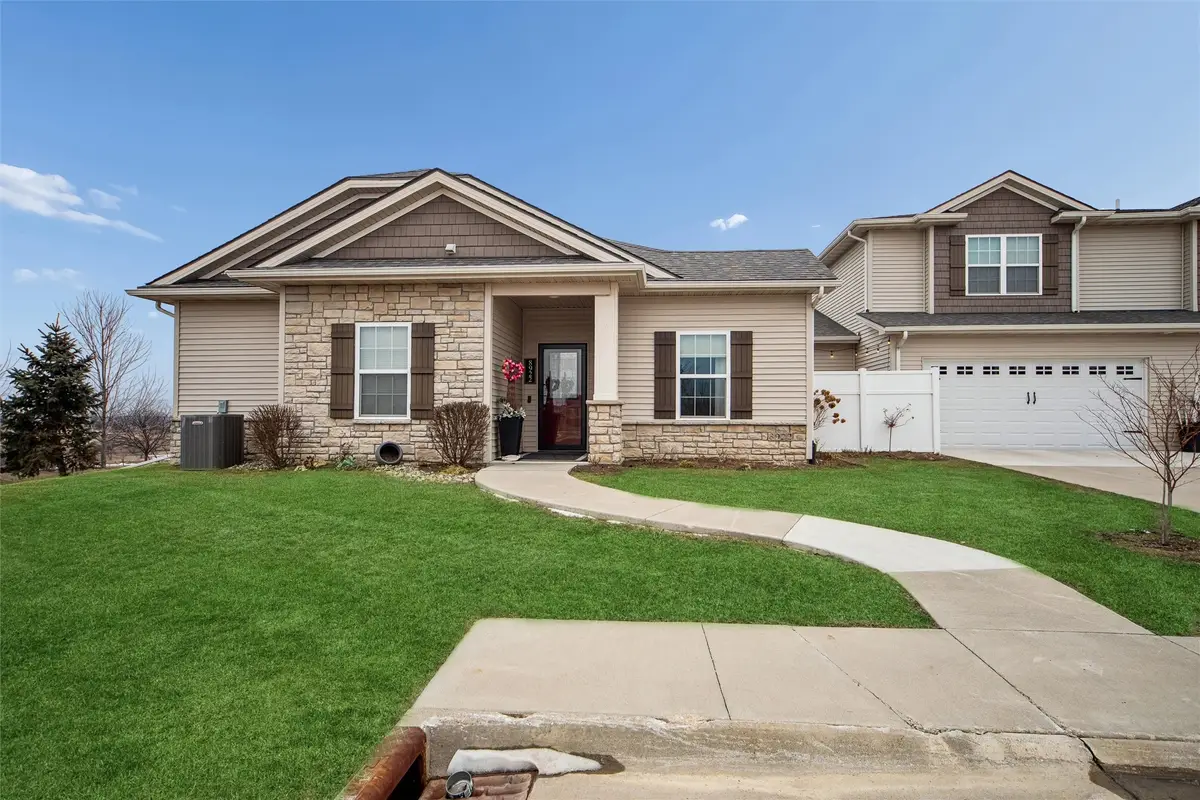 8922 Jean Louise Drive, West Des Moines, IA 50266 - Image #1