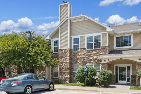 1313 SE University Avenue #206, Waukee, IA 50263