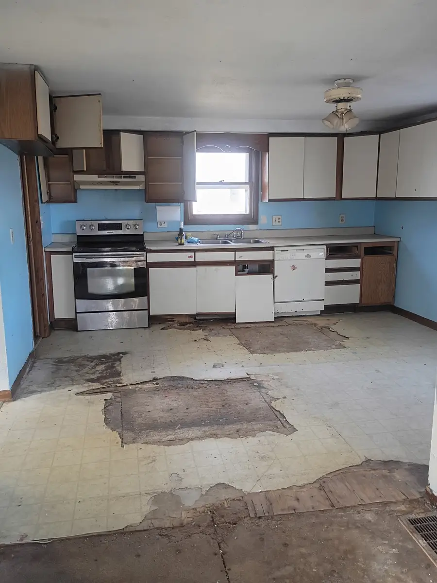 120 E North Street, Truro, IA 50257 - Image #2